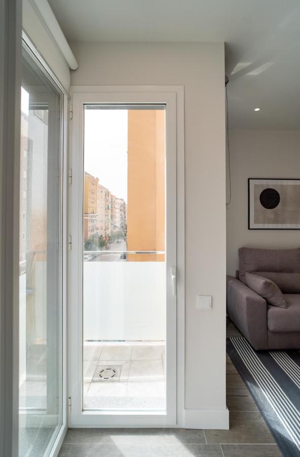 Aac Malaga - Apartamento Luminoso Y Nuevo, A 1,3Km Del Centro De Malaga Exterior photo