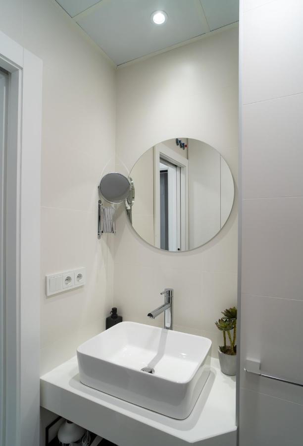 Aac Malaga - Apartamento Luminoso Y Nuevo, A 1,3Km Del Centro De Malaga Exterior photo
